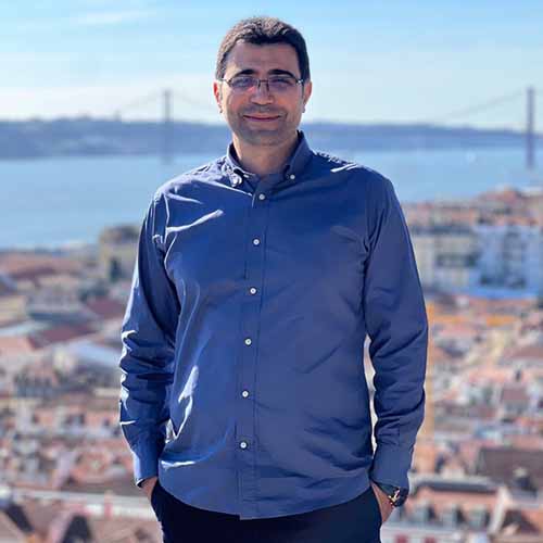 احسان اله اشتهاردیان، دبیر سواد رسانه پایه 10