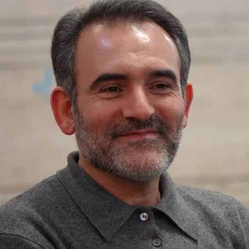 حمید جوهری، دبیر عربی پایه های 10 و 11 (انسانی)