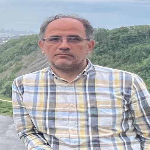 مسعود سدیفی، دبیر فیزیک پایه 10