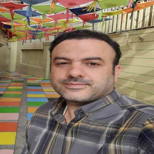 قاسم صالحی، دبیر زبان انگلیسی پایه 10